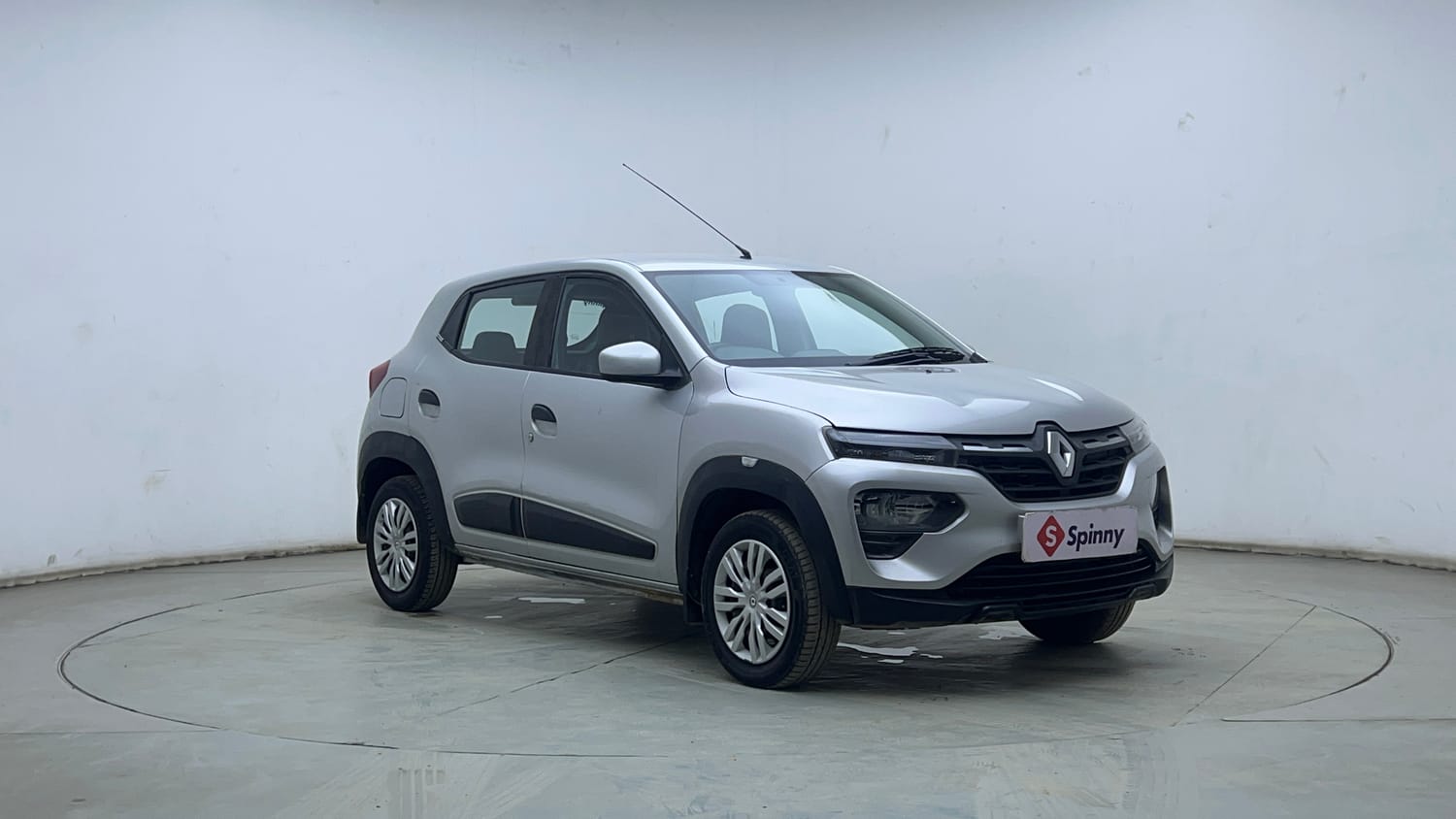 Used 2020 Renault Kwid 1.0 RXT AMT Opt Petrol Automatic exterior RIGHT FRONT CORNER VIEW