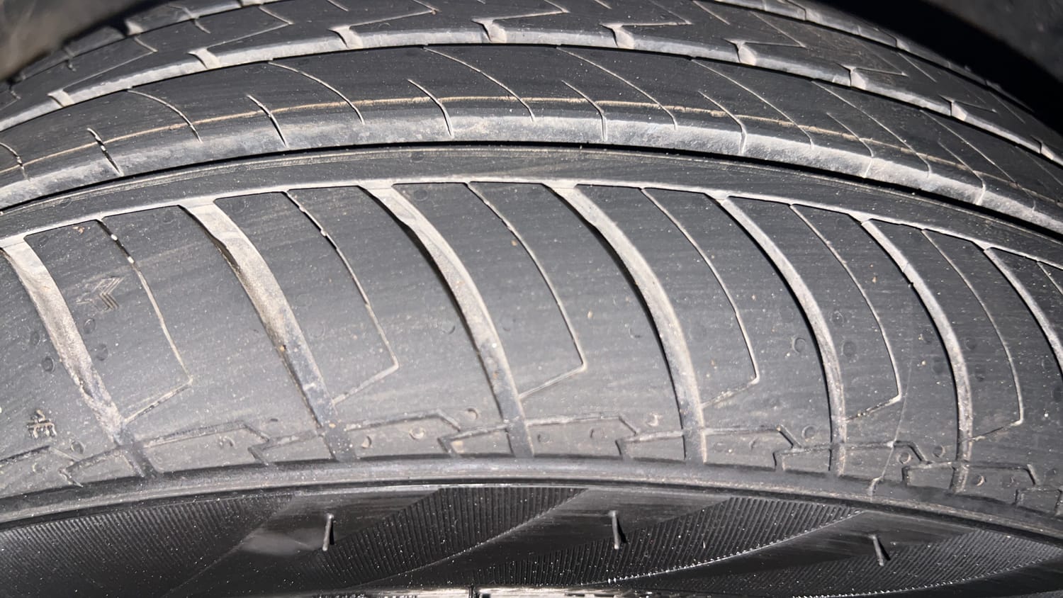 Used 2016 Honda Jazz V AT Petrol Petrol Automatic tyres LEFT FRONT TYRE TREAD VIEW