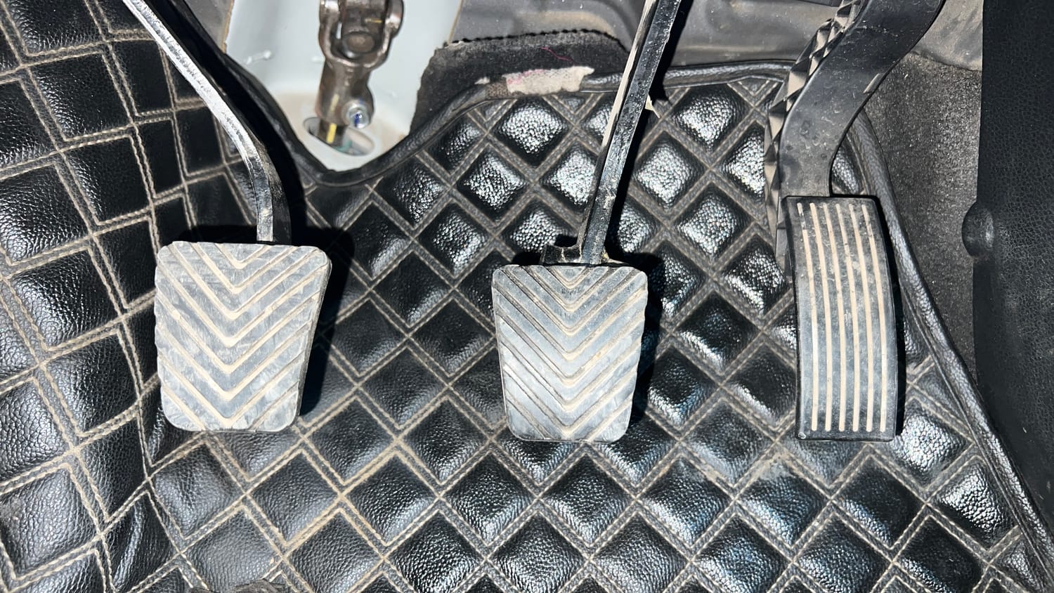 Used 2021 Kia Sonet HTX 1.5 Diesel Manual interior PEDALS VIEW