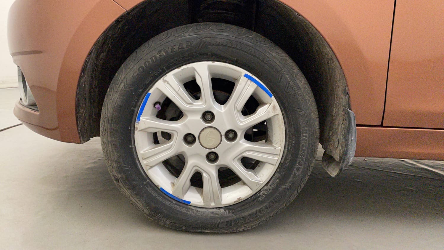 Used 2017 Tata Tigor Revotorq XZ (O) Diesel Manual tyres LEFT FRONT TYRE RIM VIEW