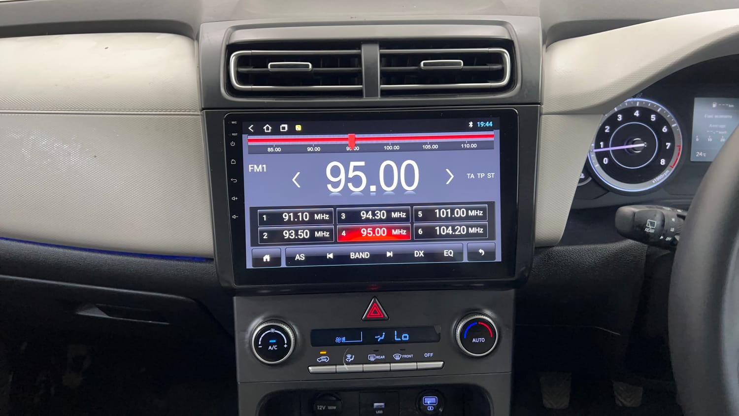 Used 2022 Hyundai Creta SX 1.5 Petrol Executive Petrol Manual interior MUSIC SYSTEM & AC CONTROL VIEW