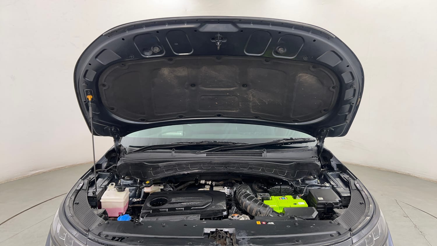 Used 2022 Kia Seltos X Line 1.5 Diesel AT Diesel Automatic engine ENGINE & BONNET OPEN FRONT VIEW
