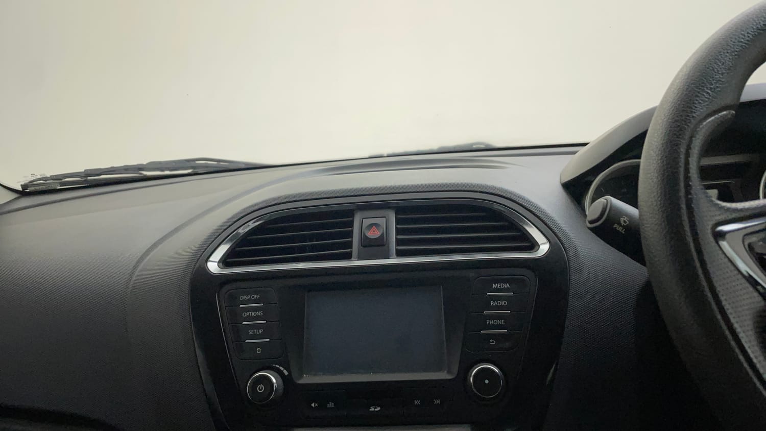 Used 2017 Tata Tigor Revotorq XZ (O) Diesel Manual top_features Integrated (in-dash) music system