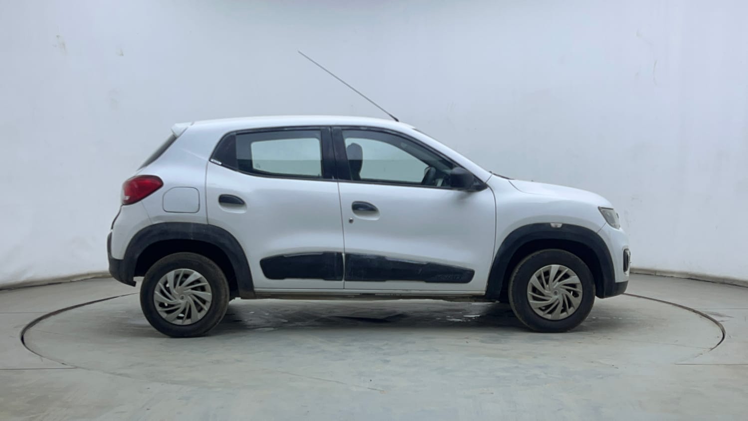 Used 2016 Renault Kwid RXT Petrol Manual exterior RIGHT SIDE VIEW
