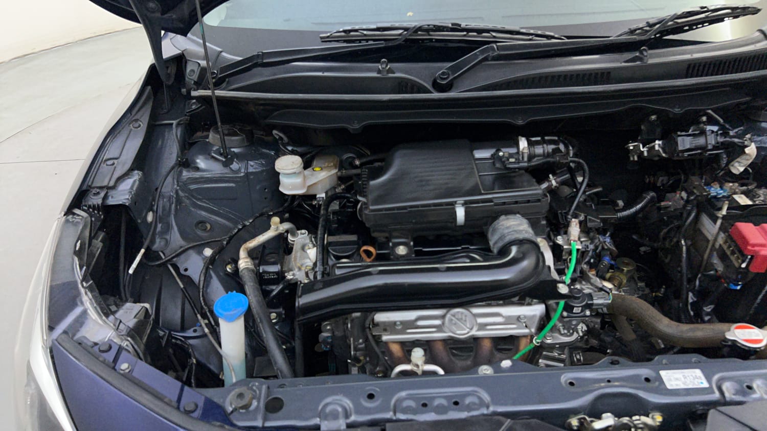 Used 2023 Toyota Glanza G Petrol Manual engine ENGINE RIGHT SIDE HINGE & APRON VIEW