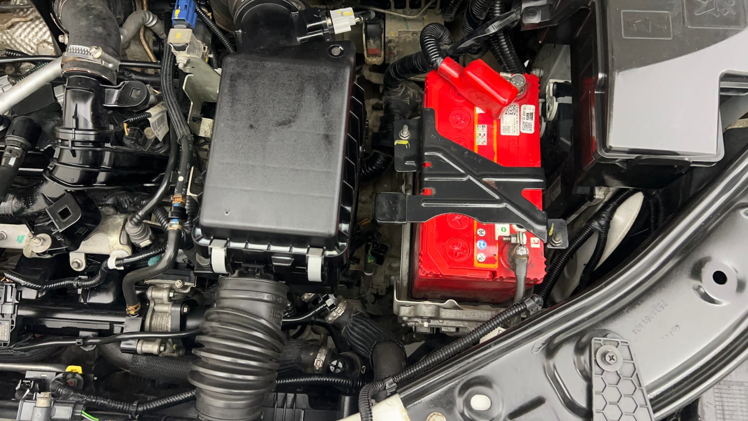 Used 2024 Nissan Magnite XV Premium Turbo CVT Petrol Automatic engine ENGINE LEFT SIDE VIEW