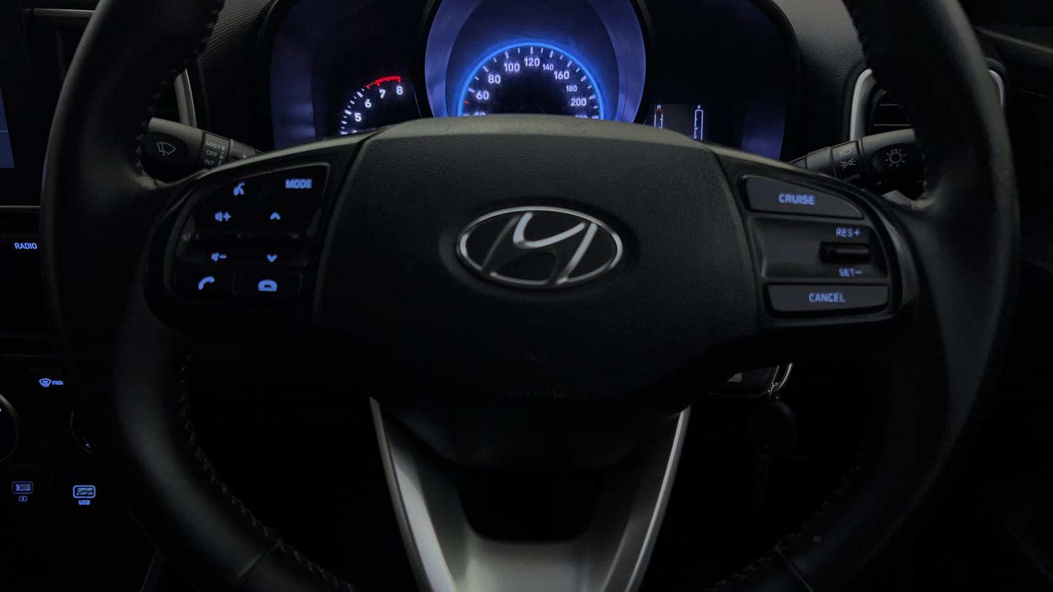 Used 2019 hyundai Venue SX 1.0 Turbo Petrol Petrol Manual top_features Airbags