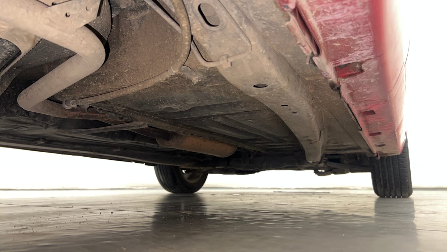 Used 2017 Maruti Suzuki Baleno Zeta 1.2 Petrol Manual extra REAR RIGHT UNDERBODY VIEW