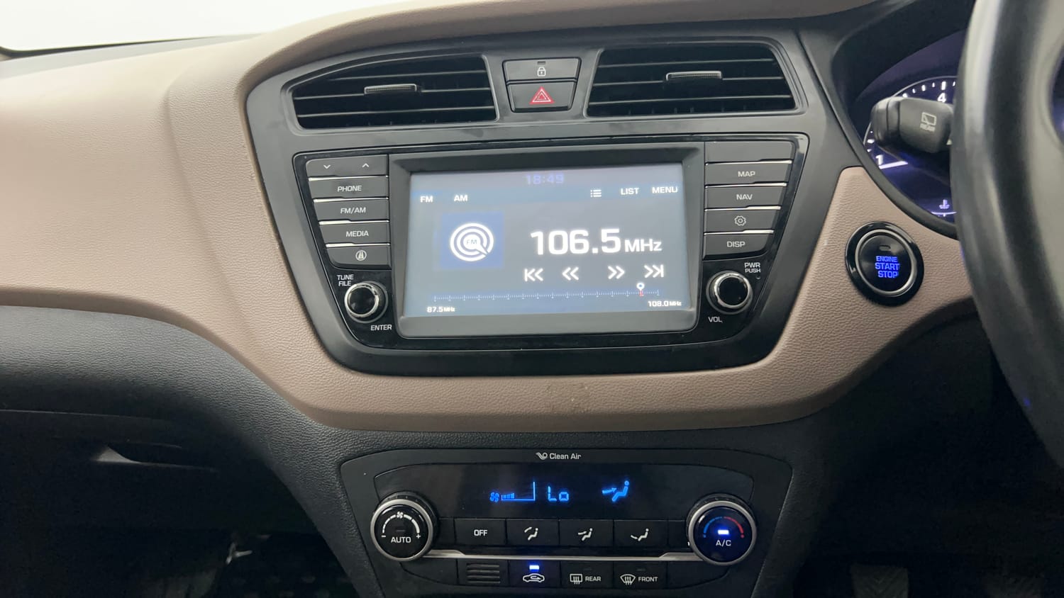 Used 2017 Hyundai Elite i20 Asta 1.2 Petrol Manual interior MUSIC SYSTEM & AC CONTROL VIEW