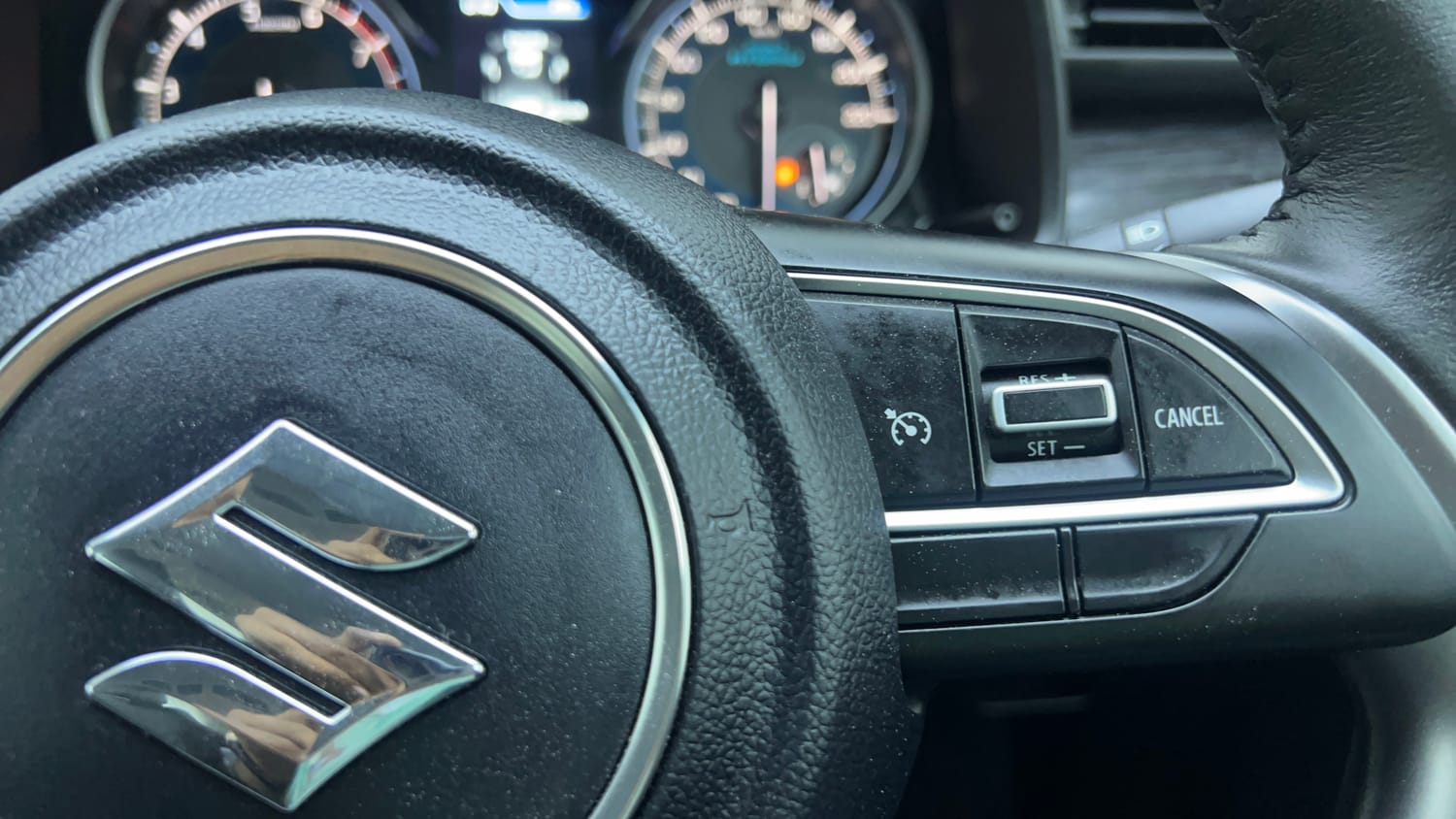 Used 2025 Maruti Suzuki XL6 Alpha Plus MT Petrol Petrol Manual top_features Cruise control