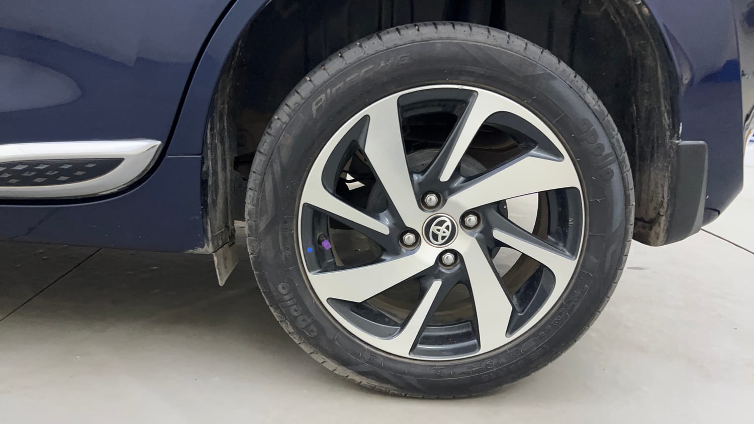 Used 2023 Toyota Glanza G Petrol Manual tyres LEFT REAR TYRE RIM VIEW