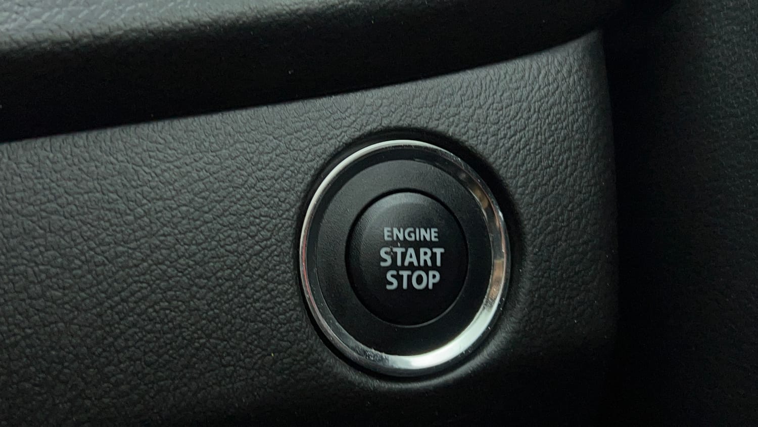 Used 2020 Maruti Suzuki Baleno Zeta Automatic Petrol Automatic top_features Keyless start