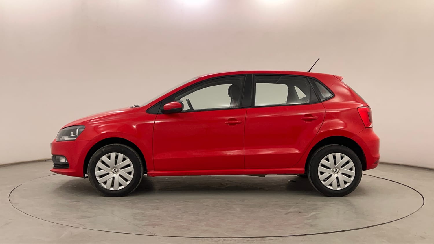 Used 2016 Volkswagen Polo Comfortline 1.2L (P) Petrol Manual exterior LEFT SIDE VIEW