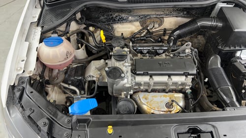 Used 2017 Volkswagen Ameo Highline1.2L (P) Petrol Manual engine ENGINE RIGHT SIDE VIEW