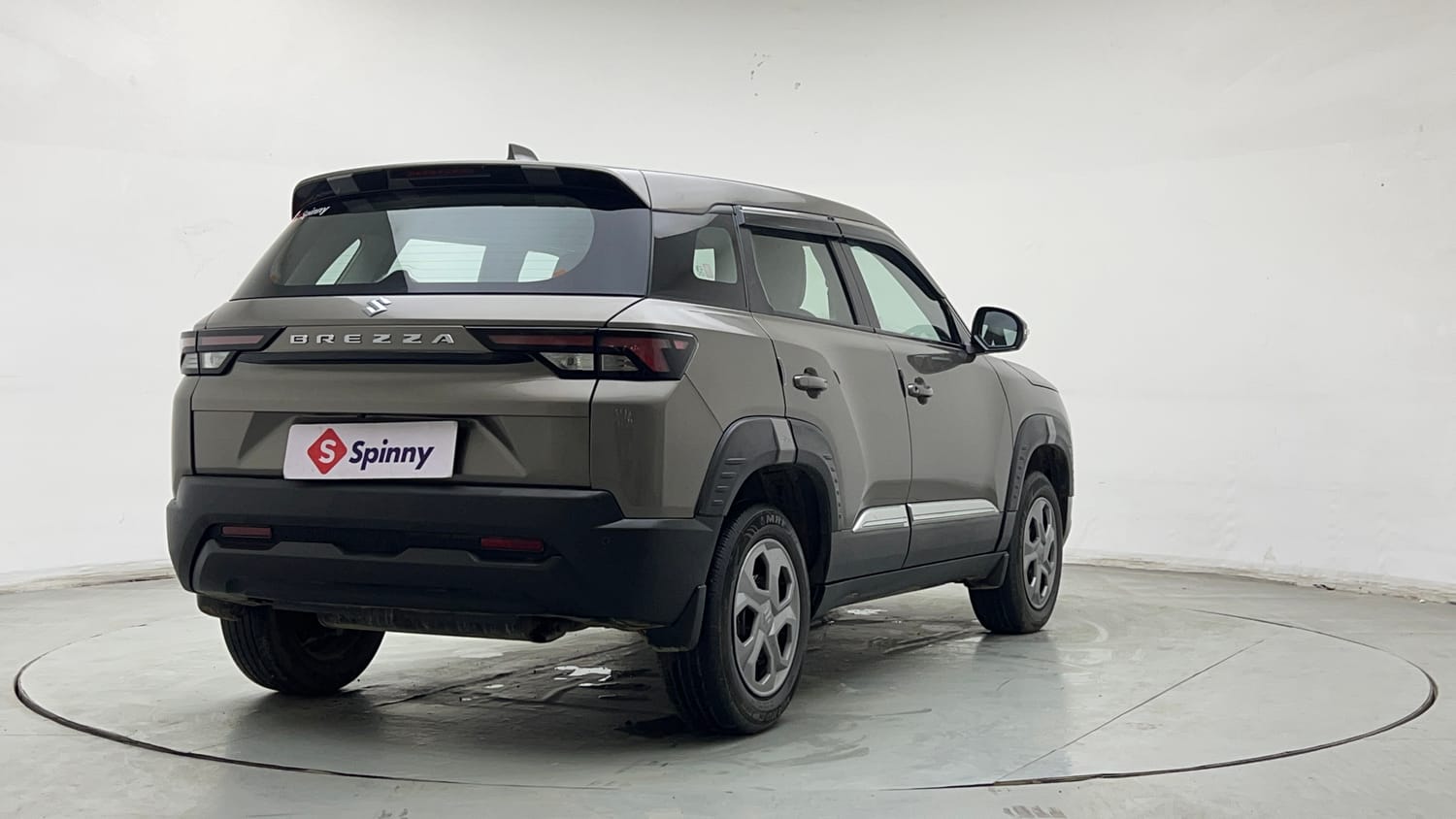 Used 2023 Maruti Suzuki Brezza VXi Petrol Manual exterior RIGHT REAR CORNER VIEW