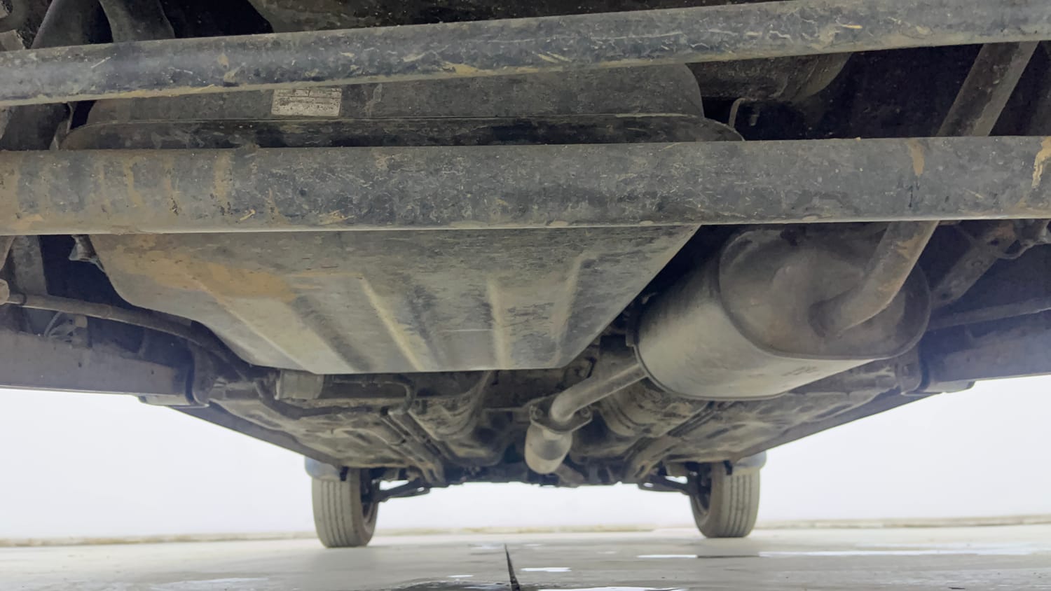 Used 2015 Maruti Suzuki Alto K10 LXi Petrol Manual extra REAR UNDERBODY VIEW (TAKEN FROM REAR)