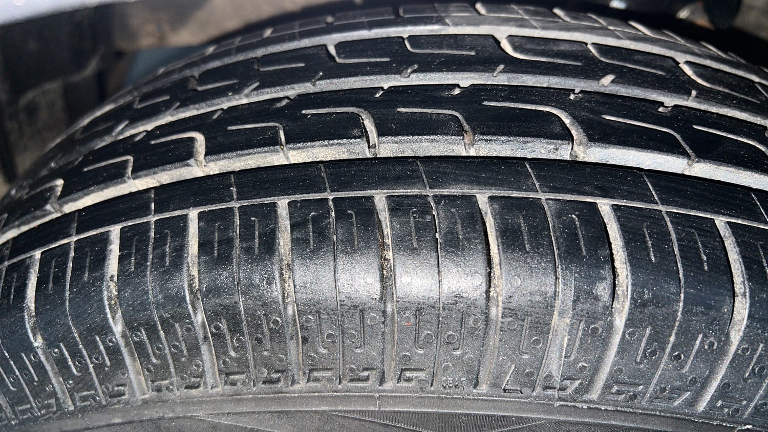 Used 2019 Maruti Suzuki Celerio VXi CNG Cng Manual tyres LEFT FRONT TYRE TREAD VIEW