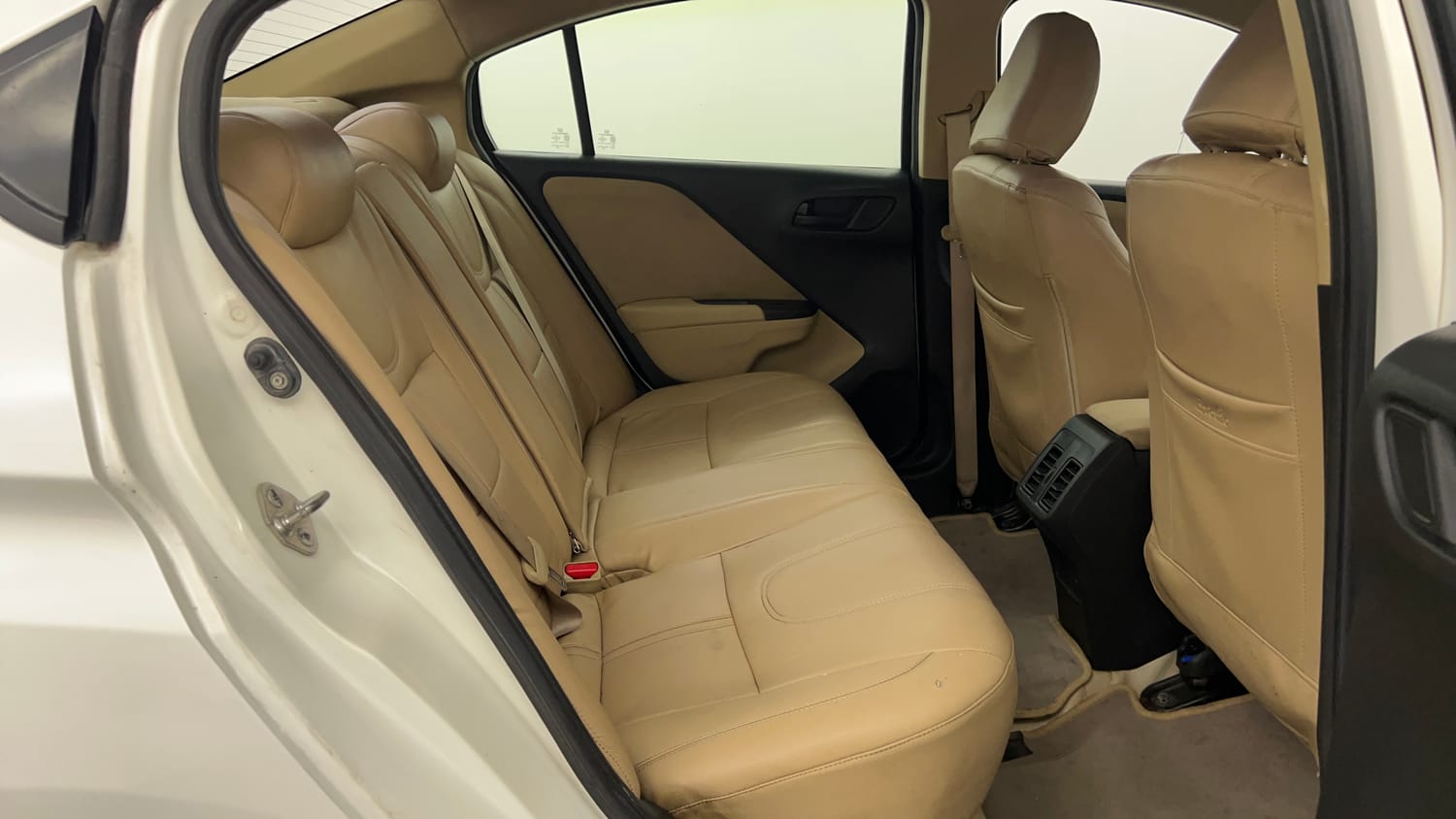 Used 2016 Honda City SV Diesel Diesel Manual interior RIGHT SIDE REAR DOOR CABIN VIEW
