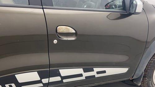 Used 2017 Renault Kwid 1.0 RXL Petrol Manual dents MINOR SCRATCH