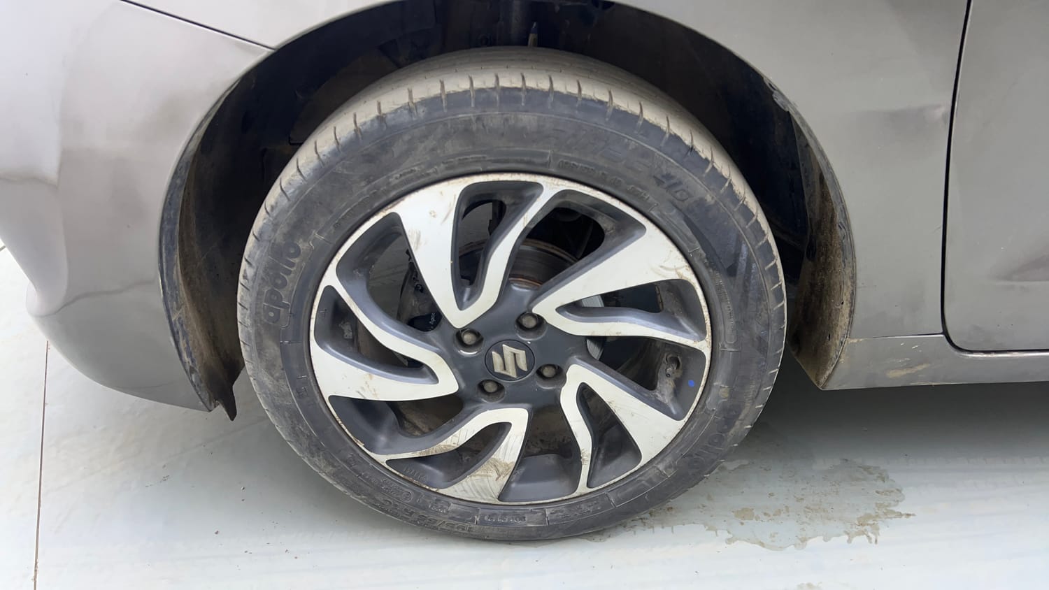 Used 2021 Maruti Suzuki Baleno Zeta Petrol Manual tyres LEFT FRONT TYRE RIM VIEW