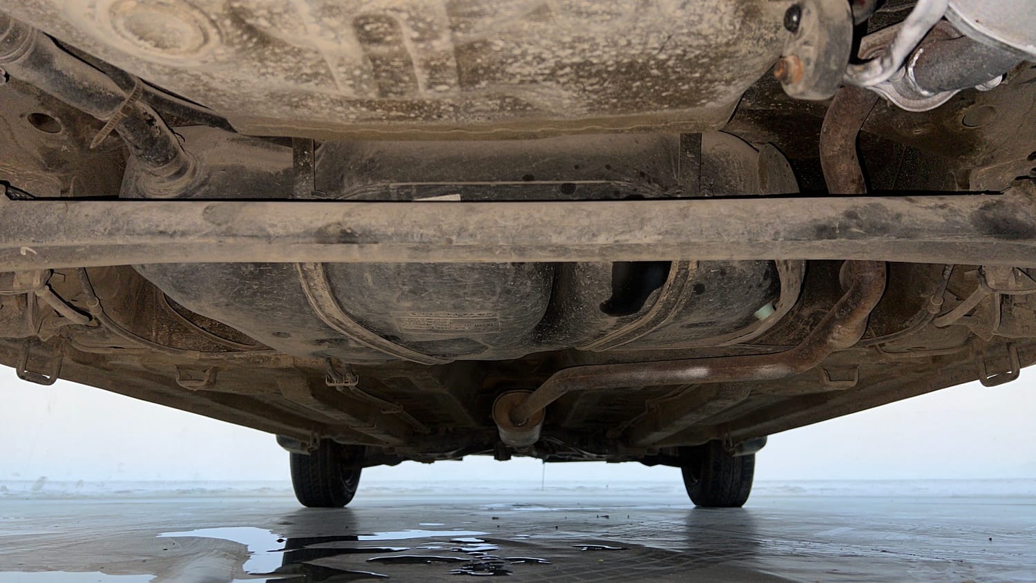 Used 2017 Maruti Suzuki Celerio ZXi AMT Petrol Automatic extra REAR UNDERBODY VIEW (TAKEN FROM REAR)