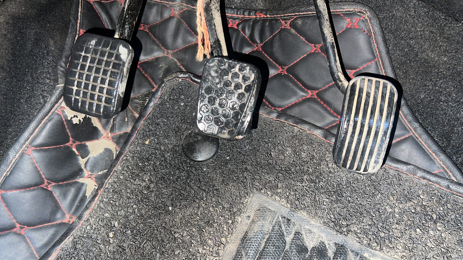 Used 2018 Tata Tiago XZ CNG (Outside Fitted) Cng Manual interior PEDALS VIEW