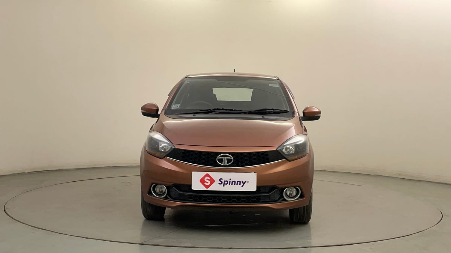 Used 2017 Tata Tigor Revotorq XZ (O) Diesel Manual exterior FRONT VIEW