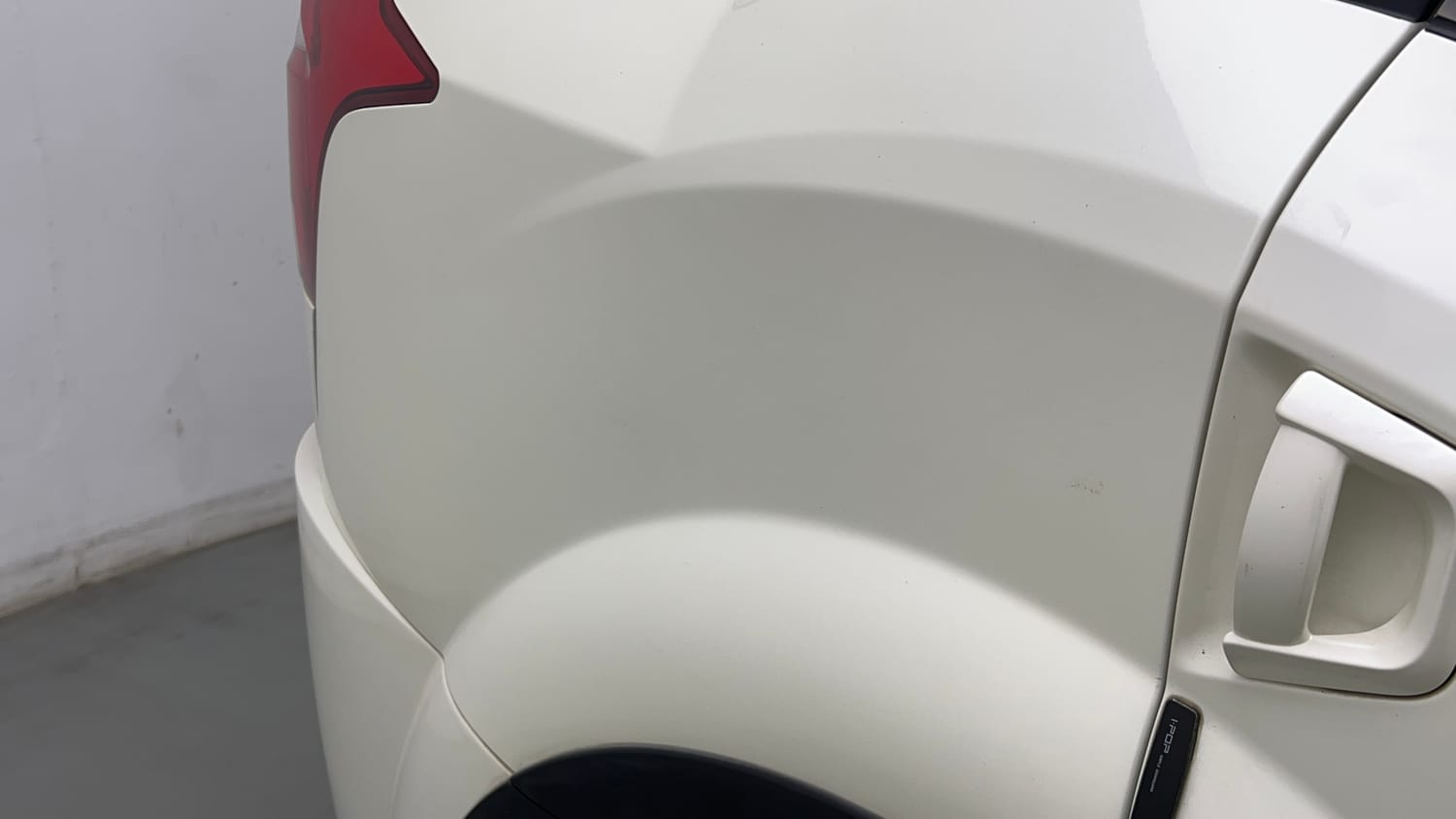 Used 2021 Mahindra XUV500 W7 Diesel Manual dents MINOR SCRATCH