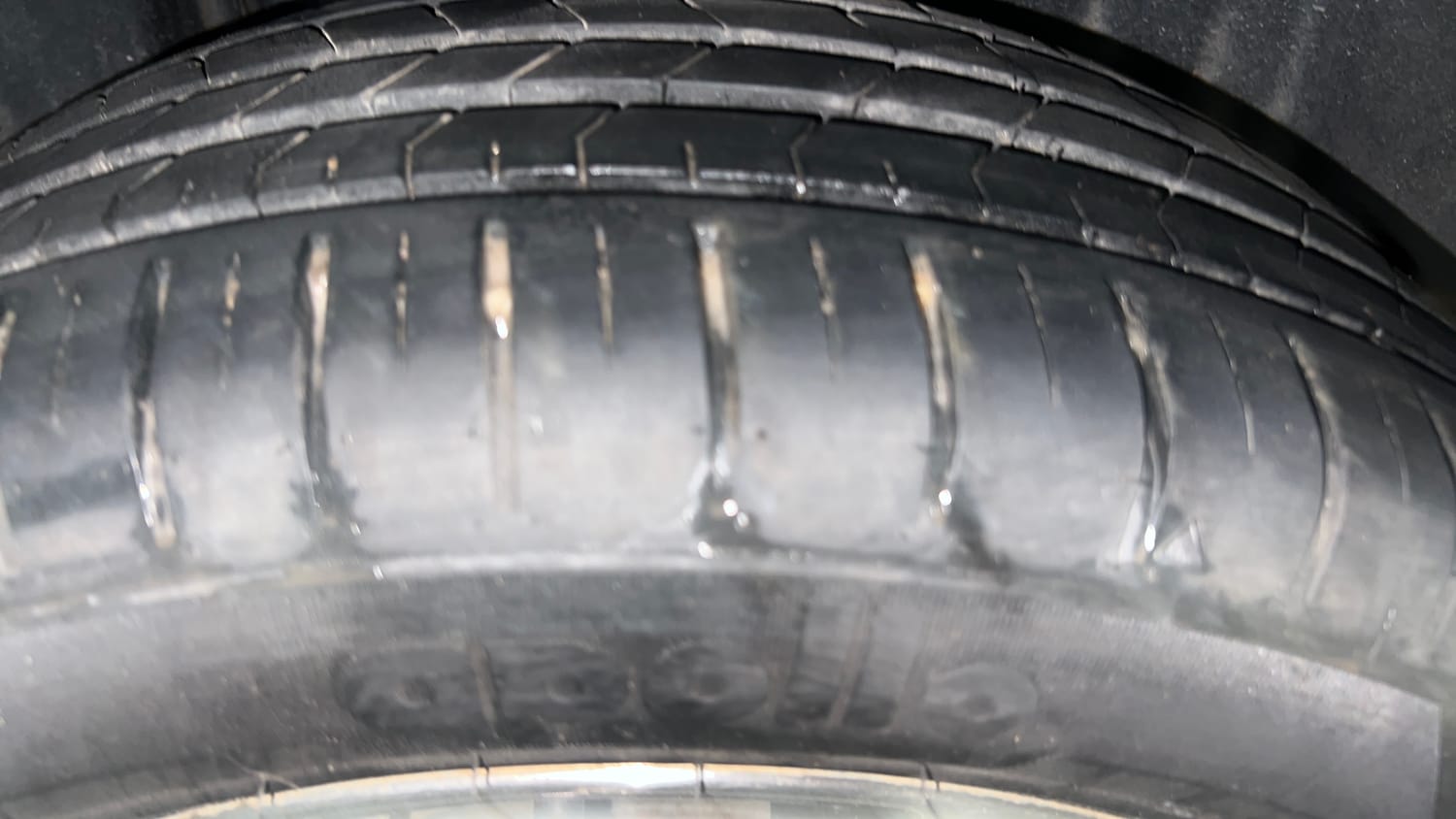 Used 2023 Toyota Glanza G Petrol Manual tyres RIGHT REAR TYRE TREAD VIEW