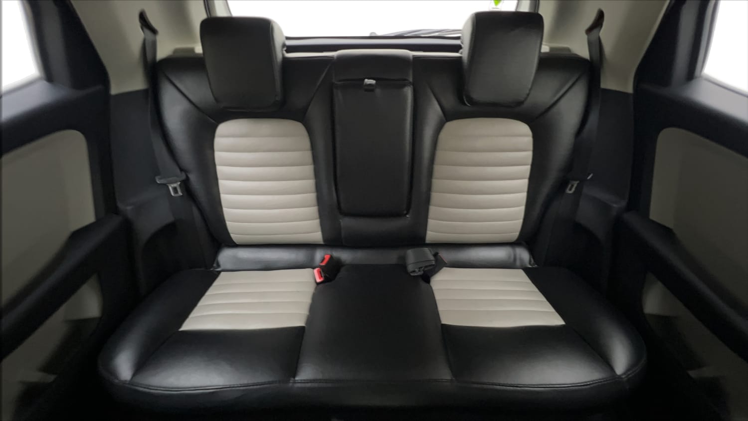 Used 2022 Tata Altroz XZ Plus i-Turbo Petrol Petrol Manual interior REAR SEAT CONDITION VIEW