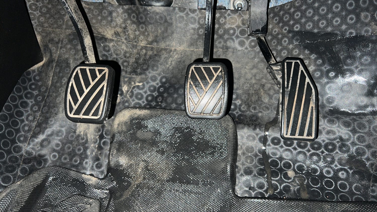 Used 2023 Maruti Suzuki Baleno Delta MT Petrol Manual interior PEDALS VIEW