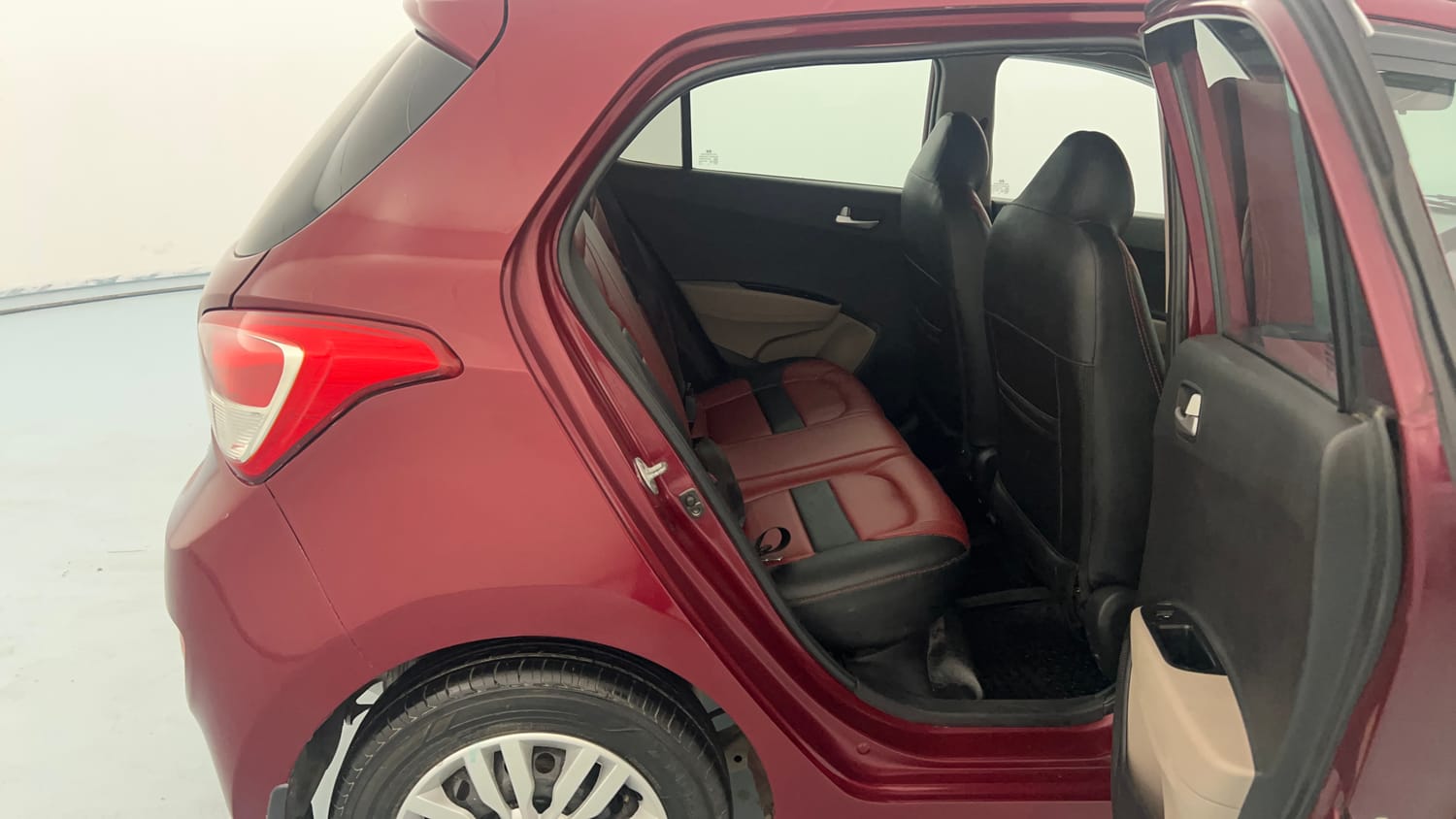 Used 2015 Hyundai Grand i10 Sportz 1.2 Kappa VTVT Petrol Manual interior RIGHT SIDE REAR DOOR CABIN VIEW