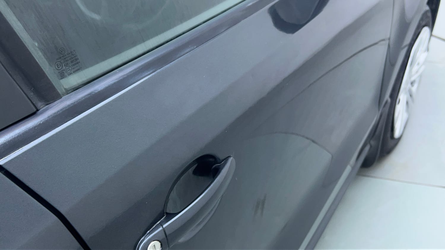 Used 2019 Volkswagen Ameo Comfortline 1.0L (P) Petrol Manual dents MINOR DENT