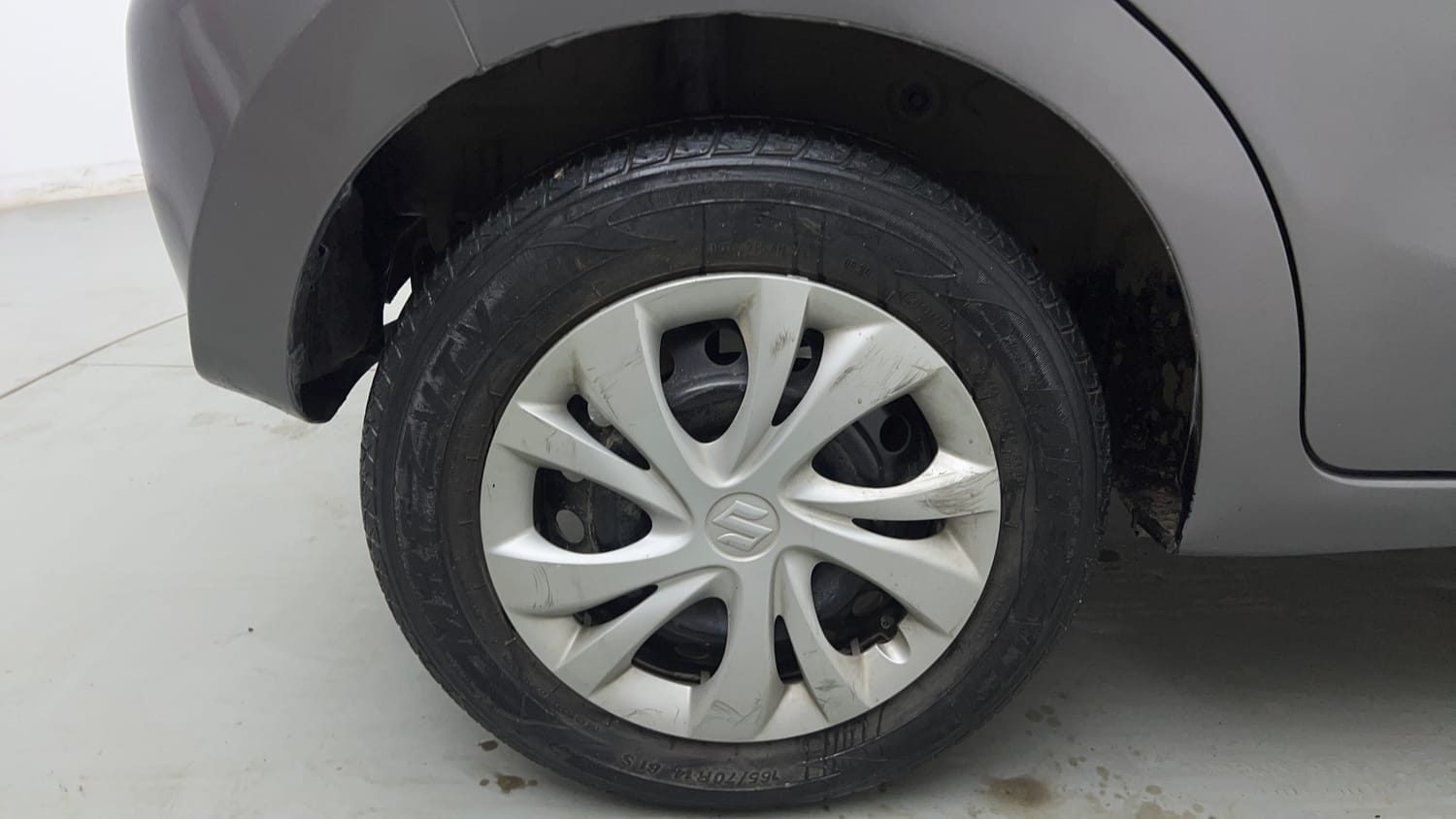 Used 2019 Maruti Suzuki Celerio VXi CNG Cng Manual tyres RIGHT REAR TYRE RIM VIEW
