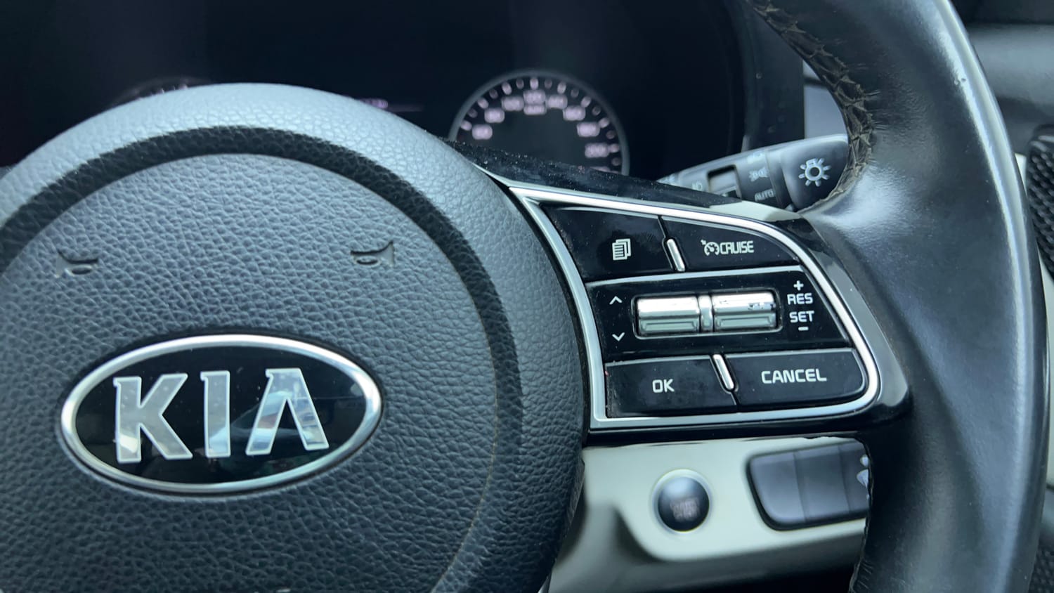 Used 2021 Kia Seltos HTX 1.5 Petrol Manual top_features Cruise control