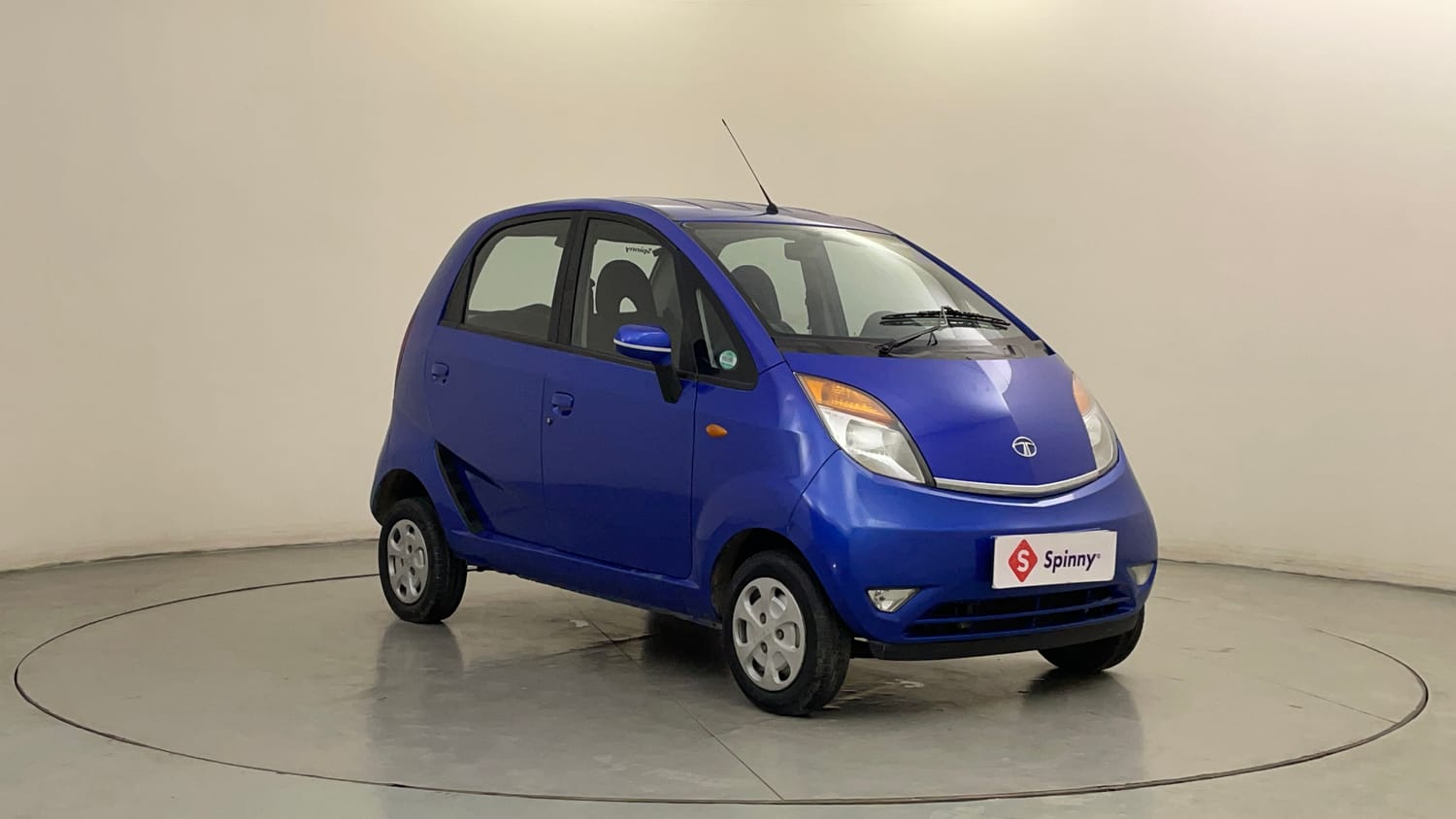 Used 2015 Tata Nano Twist XT Petrol Manual exterior RIGHT FRONT CORNER VIEW
