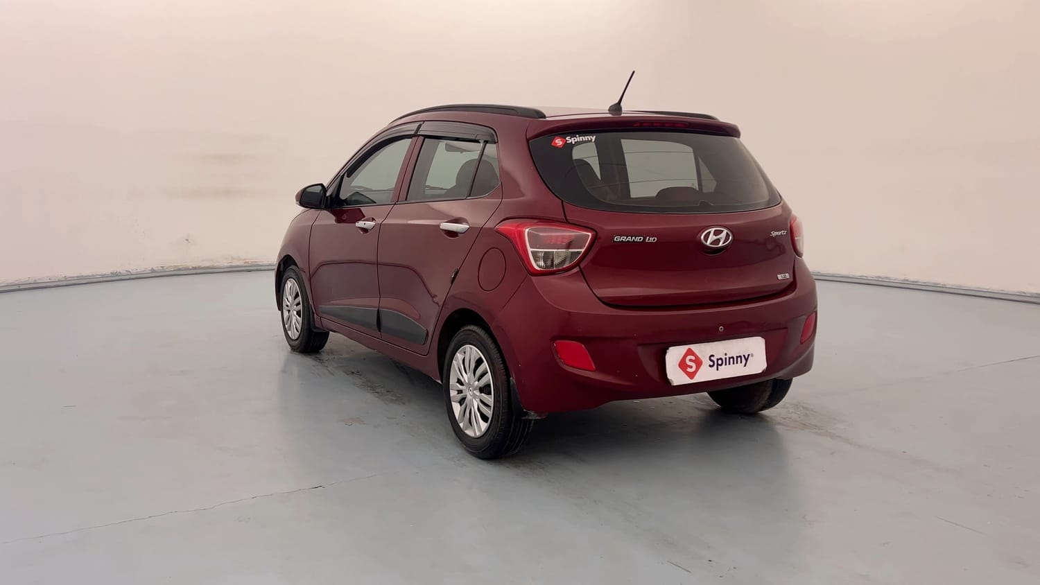 Used 2015 Hyundai Grand i10 Sportz 1.2 Kappa VTVT Petrol Manual exterior LEFT REAR CORNER VIEW