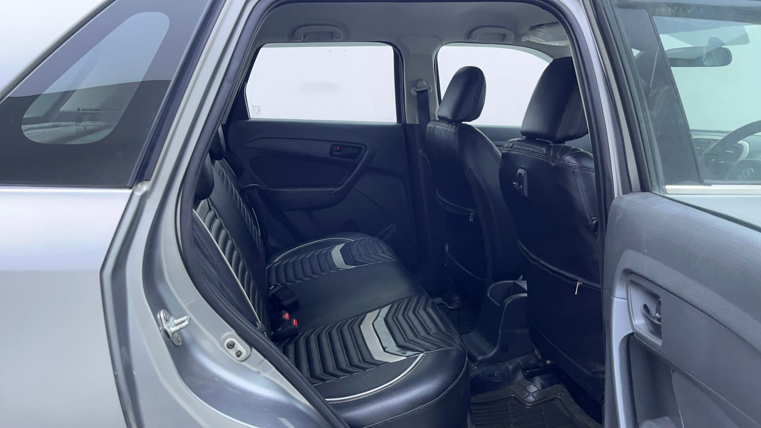 Used 2017 Maruti Suzuki Vitara Brezza VDi (O) Diesel Manual interior RIGHT SIDE REAR DOOR CABIN VIEW