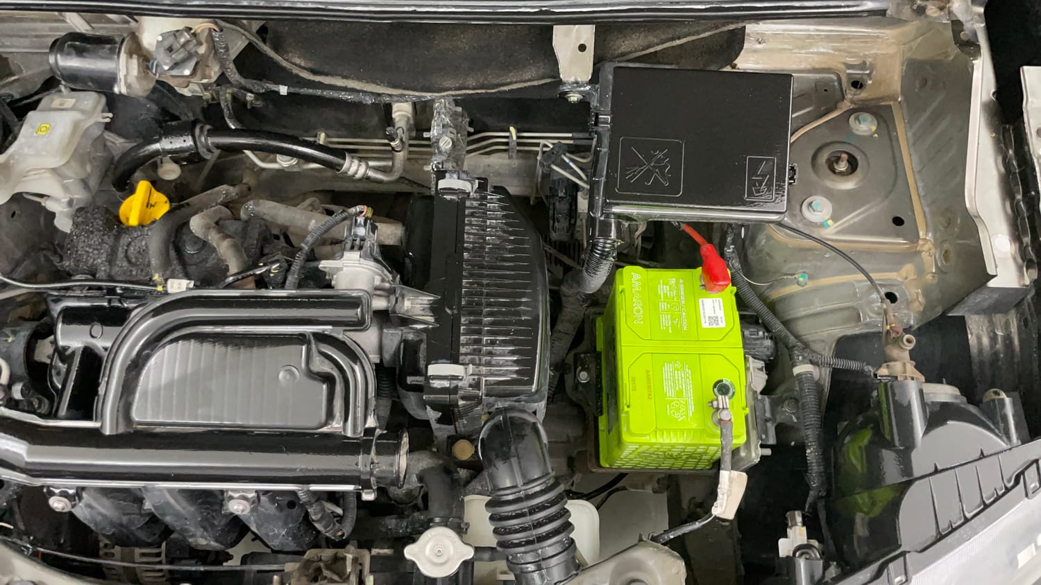 Used 2019 Renault Kwid RXT (O) 1.0 SCE Edition Petrol Manual engine ENGINE LEFT SIDE VIEW