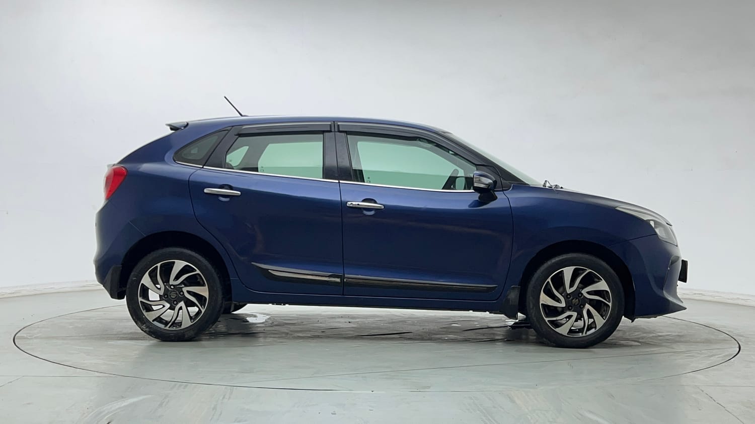 Used 2019 Maruti Suzuki Baleno Alpha Petrol Manual exterior RIGHT SIDE VIEW