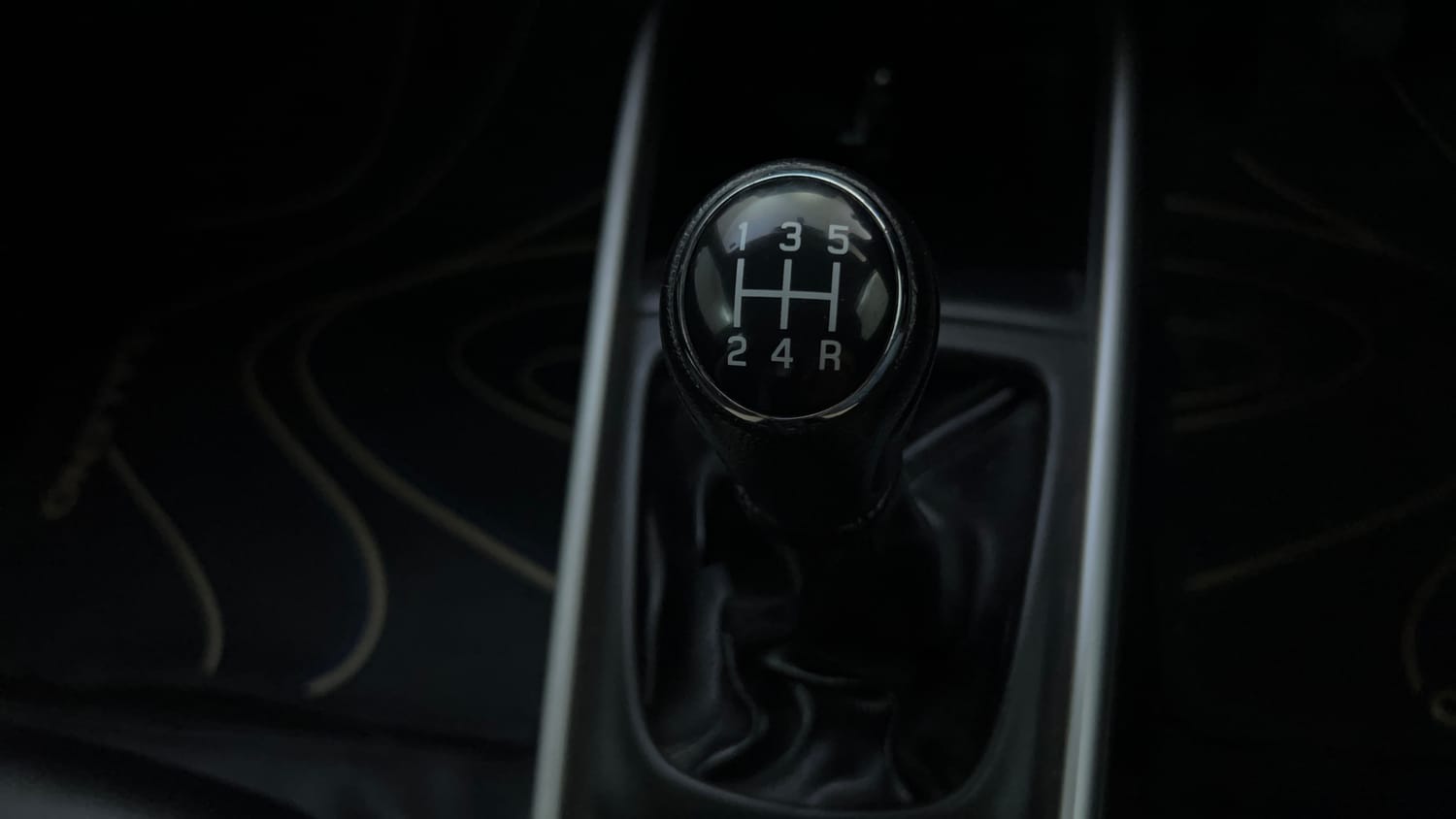 Used 2017 Maruti Suzuki Baleno Zeta 1.2 Petrol Manual interior GEAR  KNOB VIEW