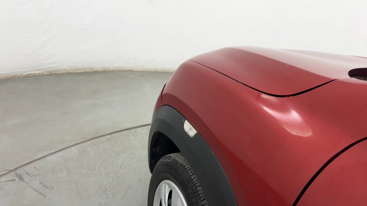 Used 2016 Renault Kwid RXT Petrol Manual dents MINOR SCRATCH