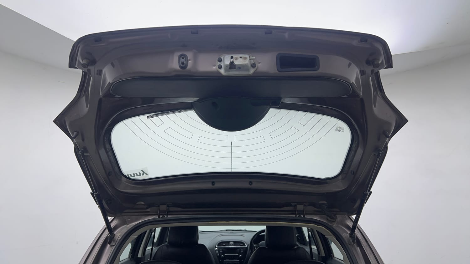 Used 2018 Tata Tiago XZ CNG (Outside Fitted) Cng Manual interior DICKY DOOR OPEN VIEW