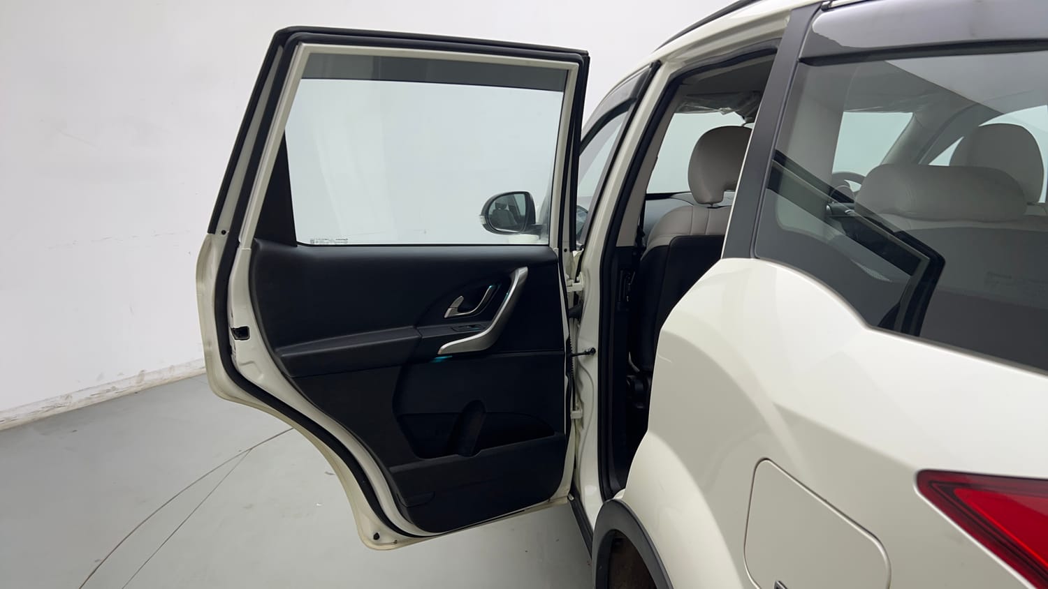 Used 2021 Mahindra XUV500 W7 Diesel Manual interior LEFT REAR DOOR OPEN VIEW