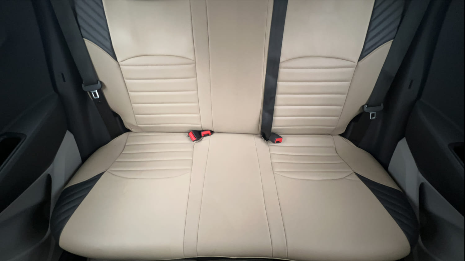 Used 2022 Hyundai Grand i10 Nios Asta 1.2 Kappa VTVT Petrol Manual interior REAR SEAT CONDITION VIEW