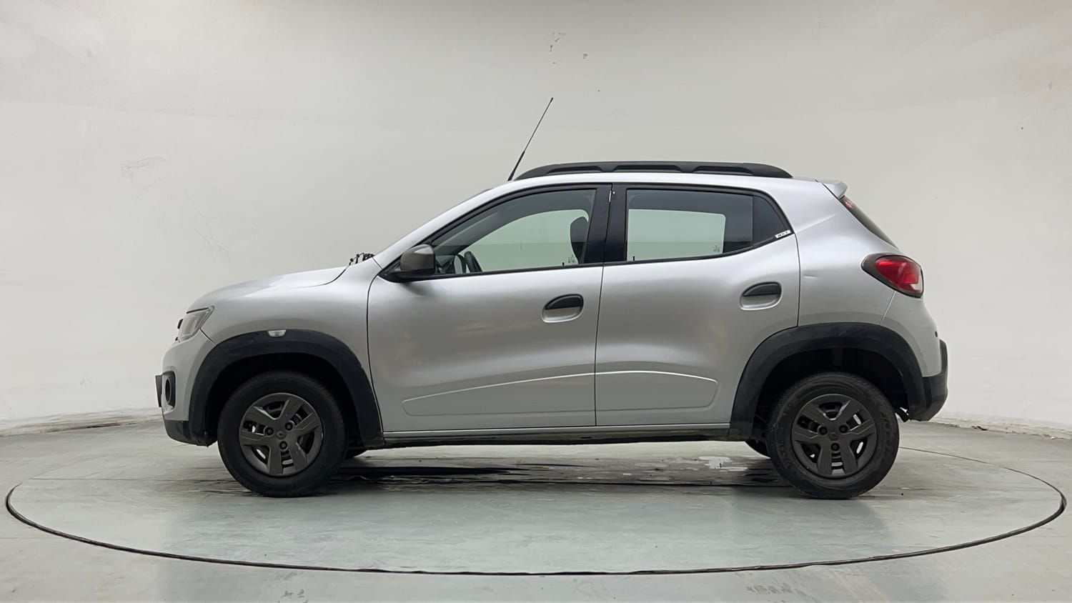 Used 2017 Renault Kwid RXT Live For More Edition 1.0 Petrol Manual exterior LEFT SIDE VIEW