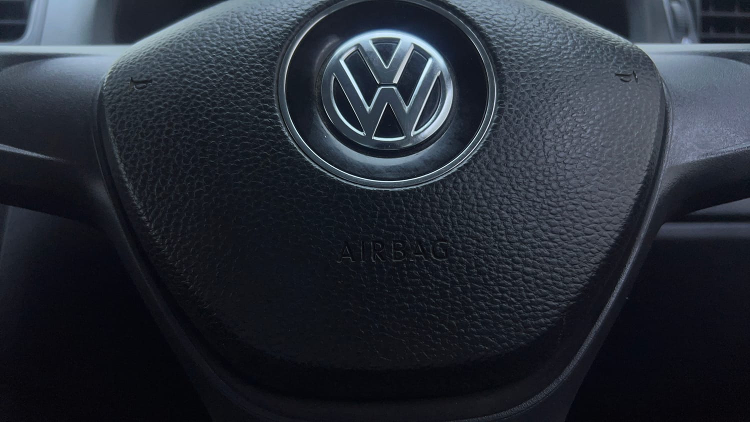 Used 2019 Volkswagen Ameo Comfortline 1.0L (P) Petrol Manual top_features Airbags