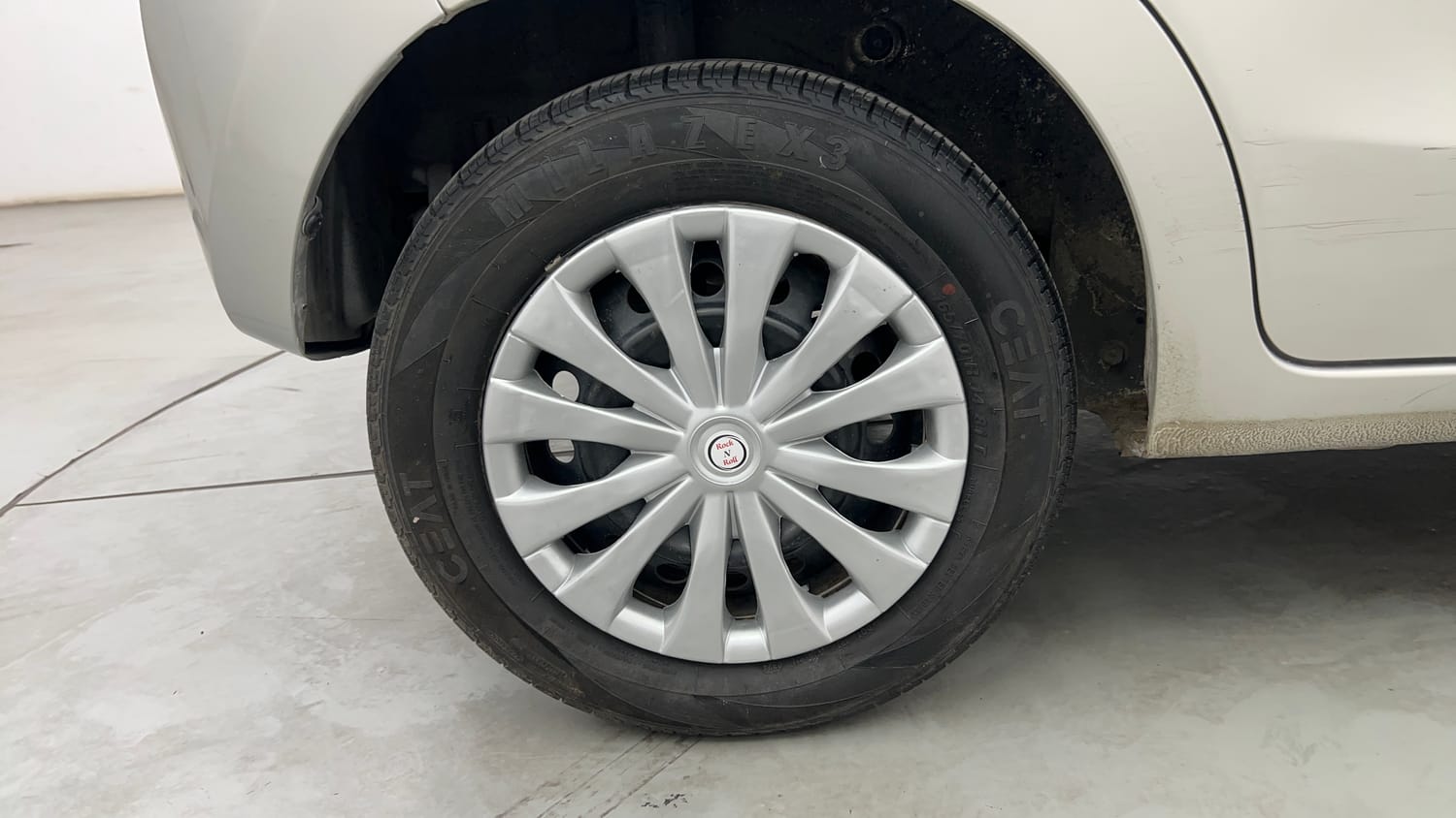 Used 2015 Maruti Suzuki Celerio VXi Petrol Manual tyres RIGHT REAR TYRE RIM VIEW