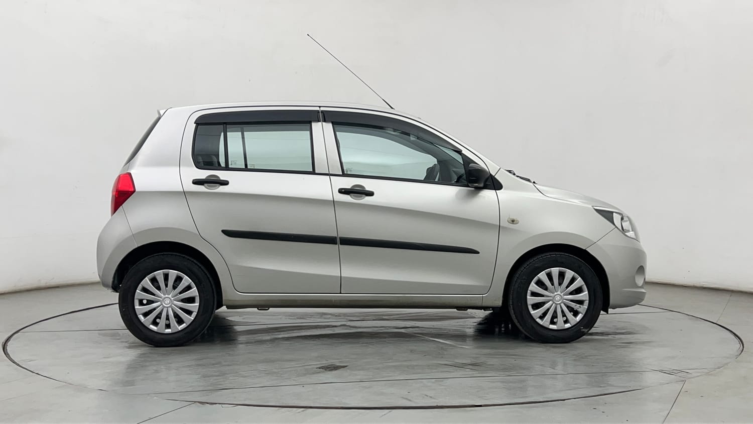 Used 2015 Maruti Suzuki Celerio VXi Petrol Manual exterior RIGHT SIDE VIEW