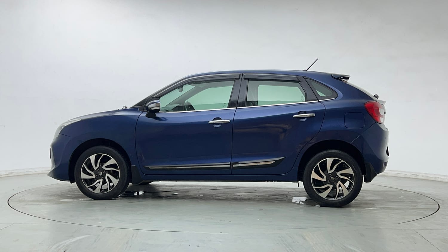 Used 2019 Maruti Suzuki Baleno Alpha Petrol Manual exterior LEFT SIDE VIEW